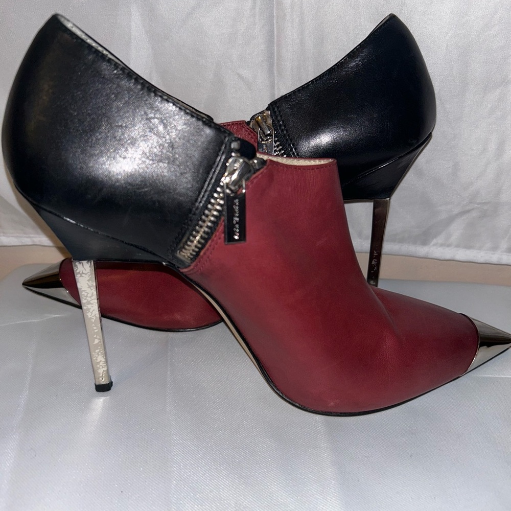 Michael Kors Black Red Stiletto Booties Women’s Size 8 | Designer Heels